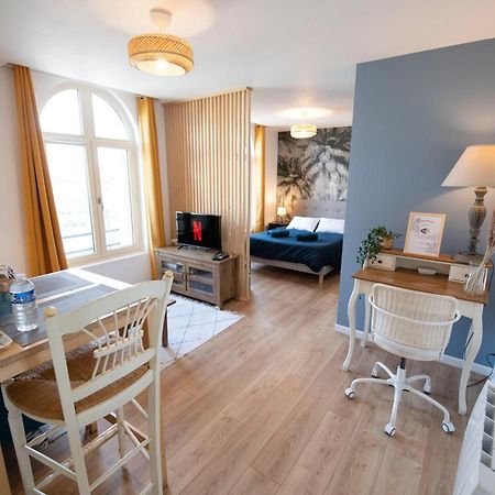 Le Cosy & Boise De Pontoise Lägenhet Exteriör bild