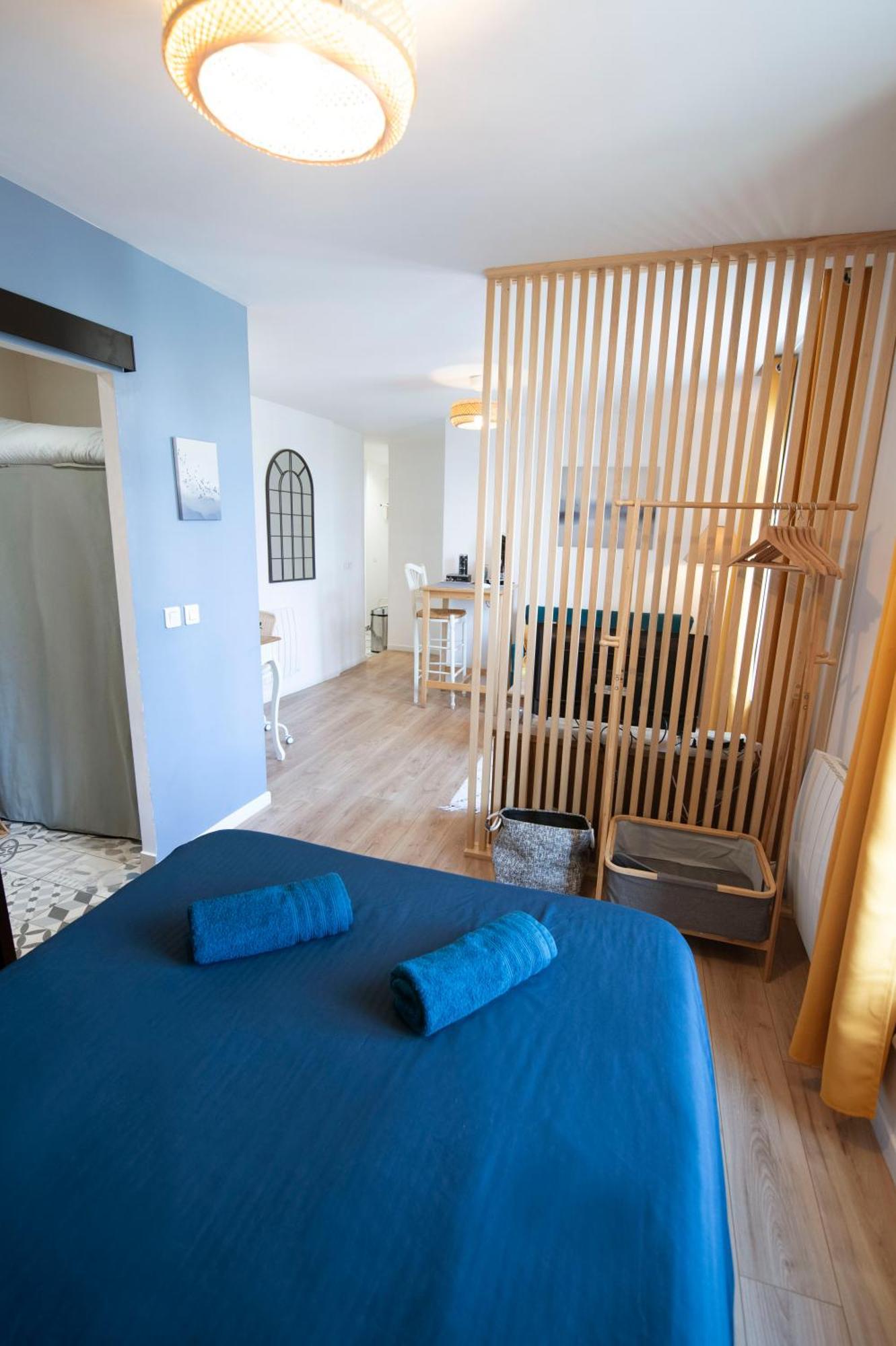 Le Cosy & Boise De Pontoise Lägenhet Exteriör bild