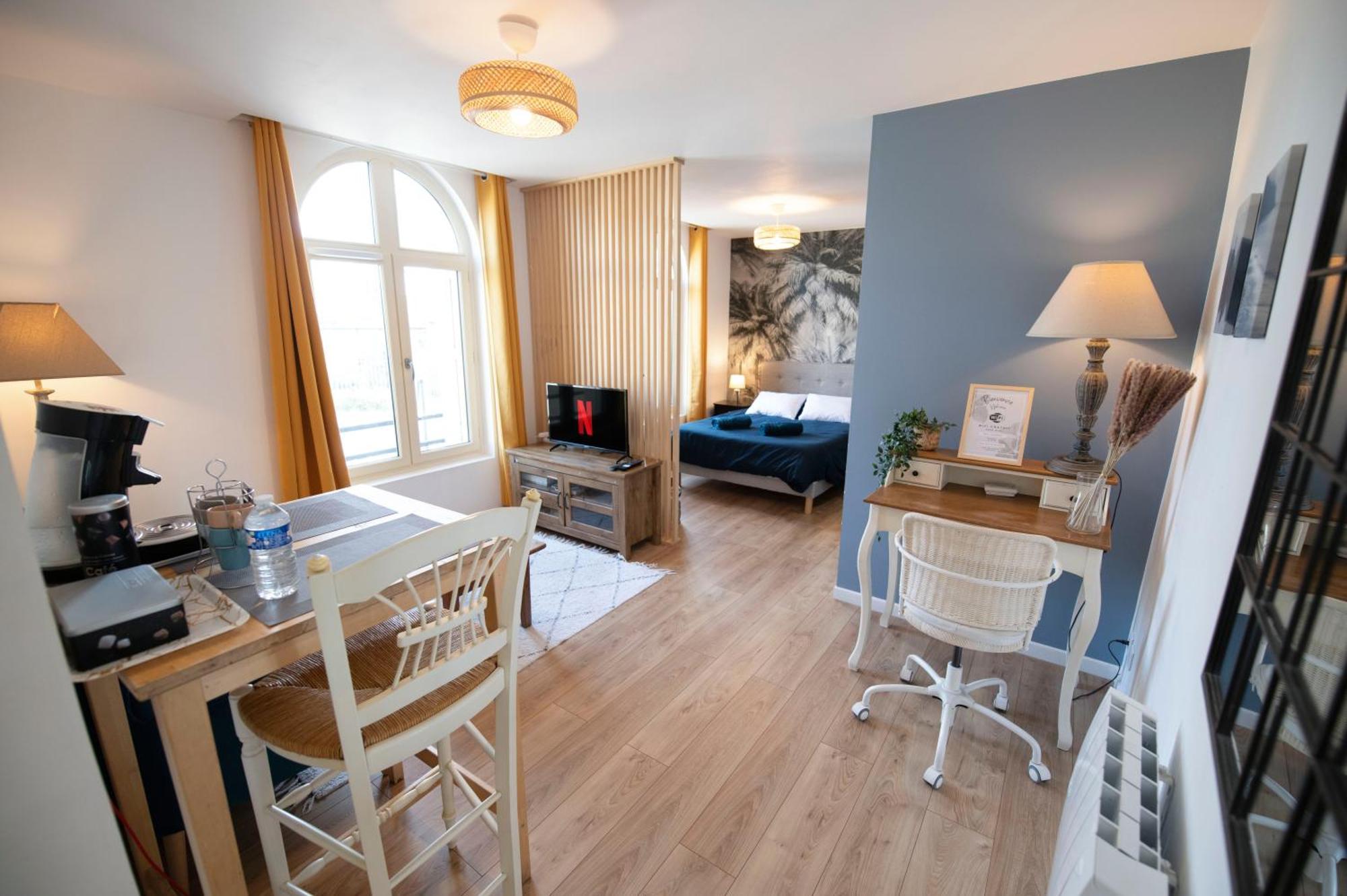 Le Cosy & Boise De Pontoise Lägenhet Exteriör bild