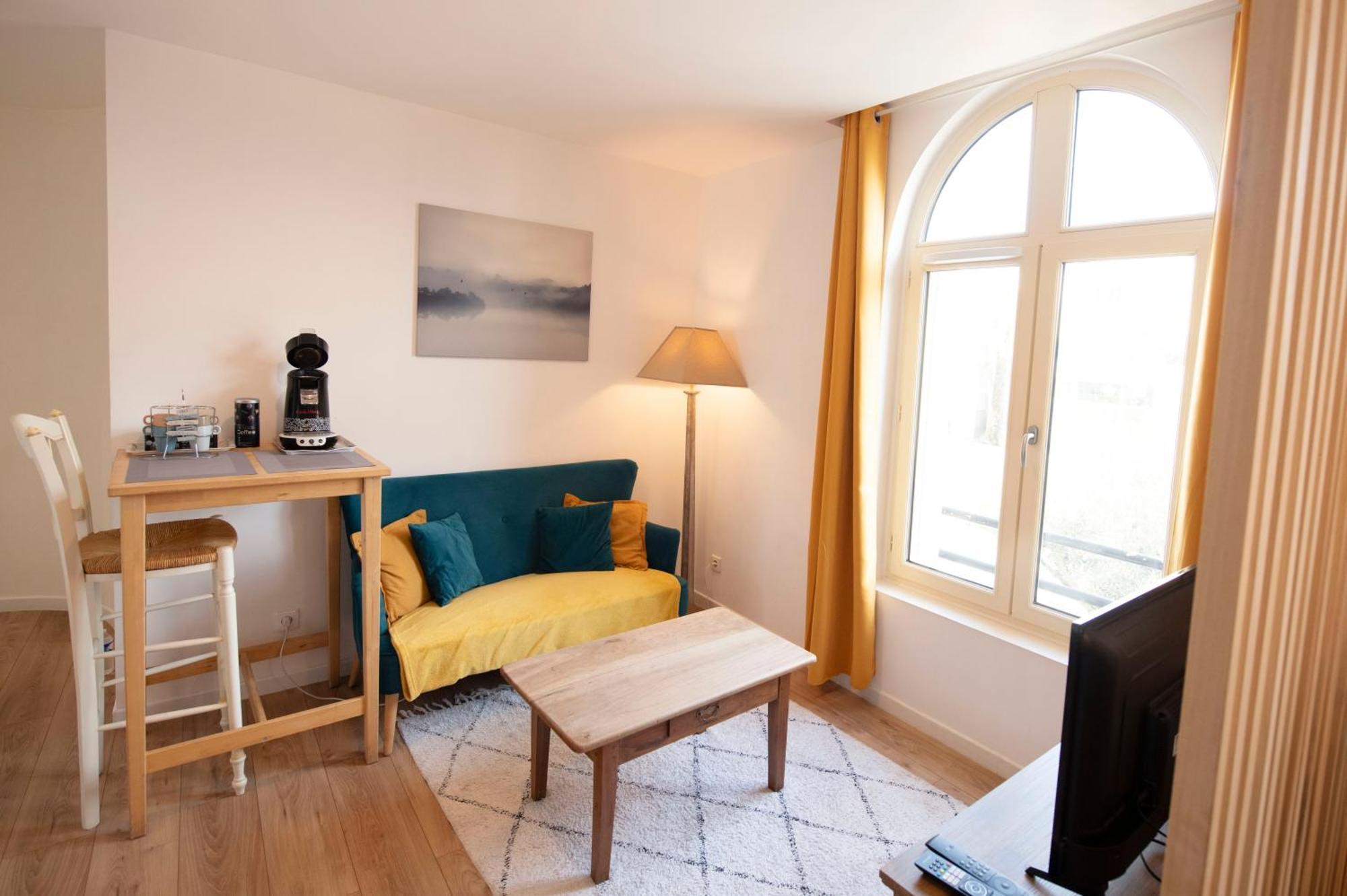 Le Cosy & Boise De Pontoise Lägenhet Exteriör bild